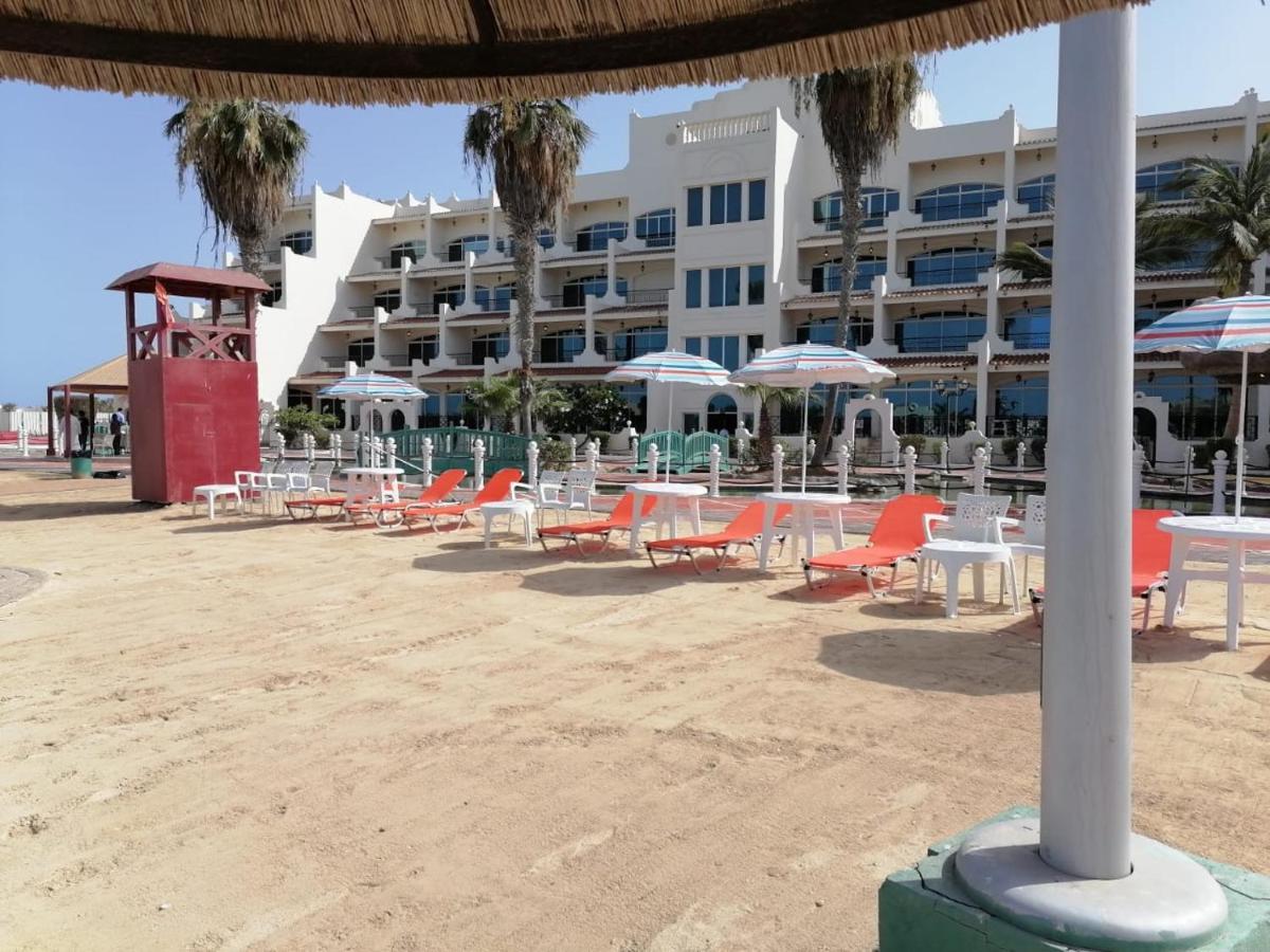 Durrah Beach Apartment Дурат-Алароус Экстерьер фото